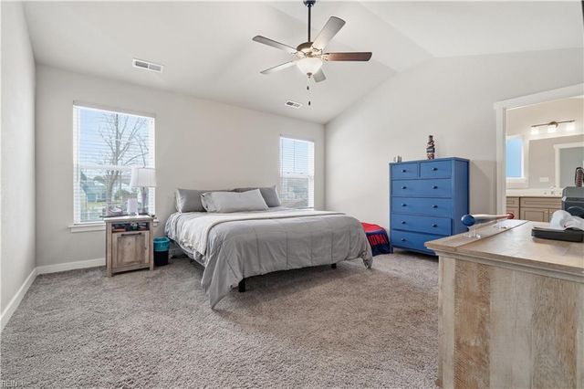 240 Hurdle DR, Chesapeake, VA 23322