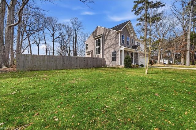 240 Hurdle DR, Chesapeake, VA 23322