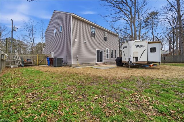 240 Hurdle DR, Chesapeake, VA 23322