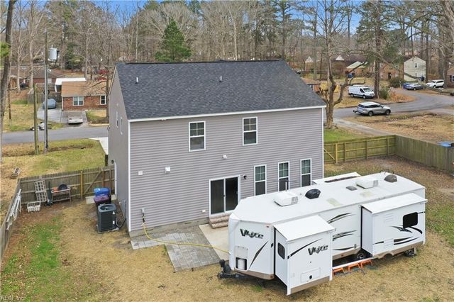 240 Hurdle DR, Chesapeake, VA 23322