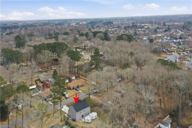 240 Hurdle DR, Chesapeake, VA 23322