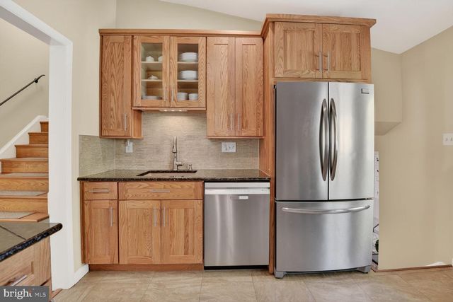 9900 FERNWOOD RD, Bethesda, MD 20817