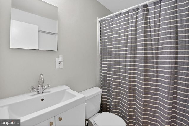 9900 FERNWOOD RD, Bethesda, MD 20817