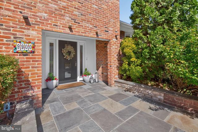 9900 FERNWOOD RD, Bethesda, MD 20817