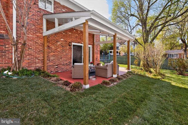 9900 FERNWOOD RD, Bethesda, MD 20817