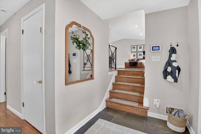 9900 FERNWOOD RD, Bethesda, MD 20817