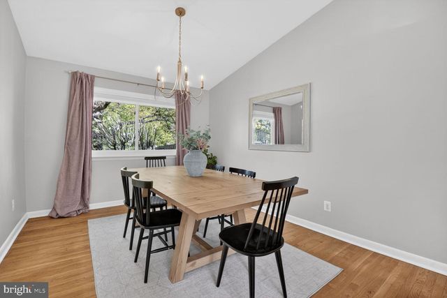 9900 FERNWOOD RD, Bethesda, MD 20817