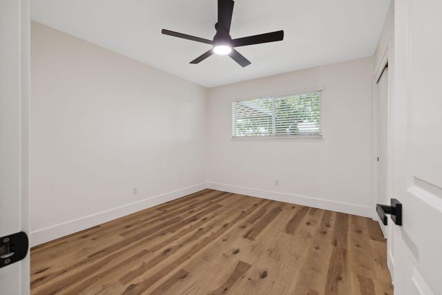 1631 S Michael Court, Visalia, CA 93292