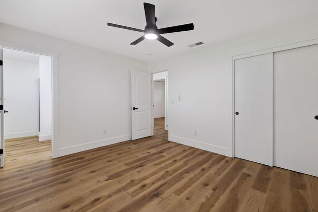 1631 S Michael Court, Visalia, CA 93292