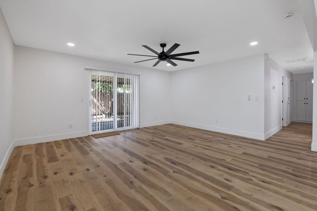 1631 S Michael Court, Visalia, CA 93292