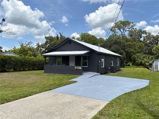 1106 POWELL STREET, Plant City, FL 33563