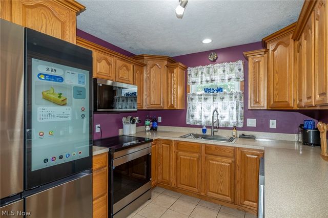 33709 Brokaw Road, Columbia Station, OH 44028