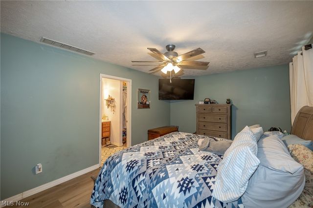 33709 Brokaw Road, Columbia Station, OH 44028