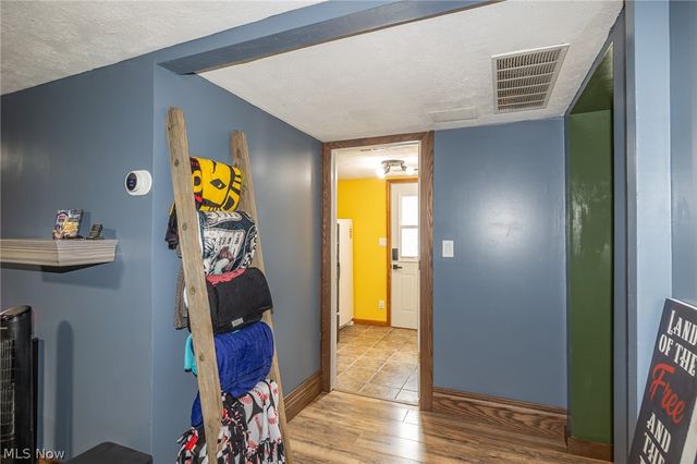 33709 Brokaw Road, Columbia Station, OH 44028
