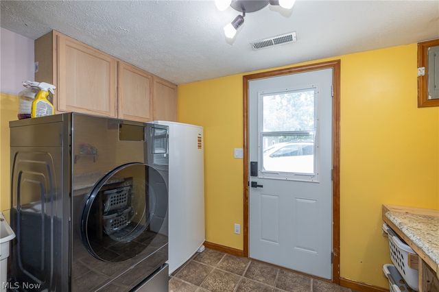 33709 Brokaw Road, Columbia Station, OH 44028