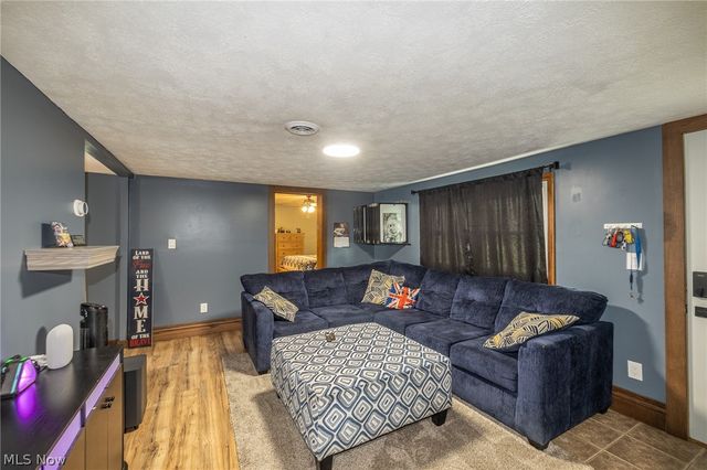 33709 Brokaw Road, Columbia Station, OH 44028