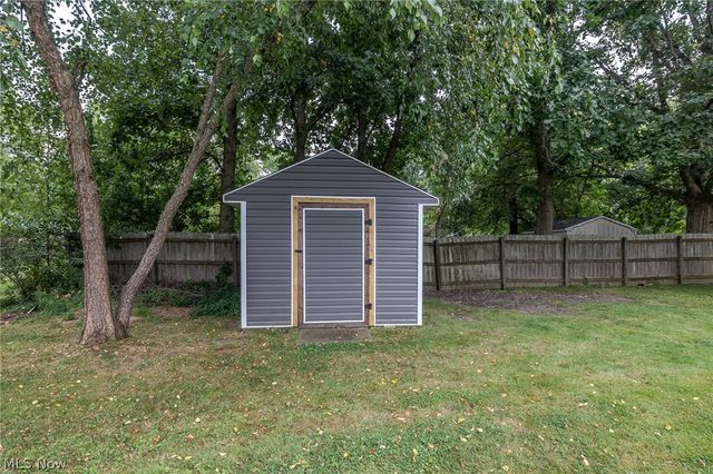 33709 Brokaw Road, Columbia Station, OH 44028