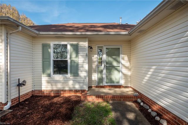 832 Daimler DR, Virginia Beach, VA 23454