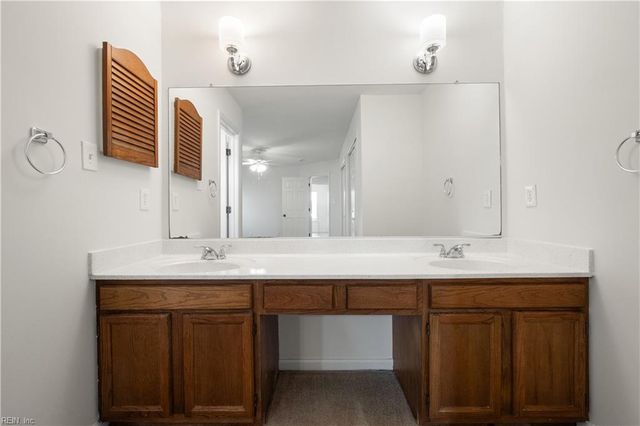 832 Daimler DR, Virginia Beach, VA 23454