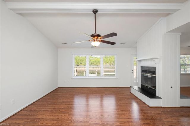 832 Daimler DR, Virginia Beach, VA 23454