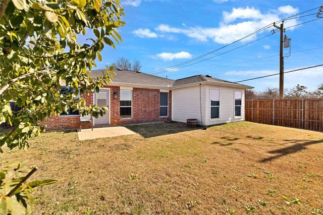 8201 Steel Dust Drive, Fort Worth, TX 76179