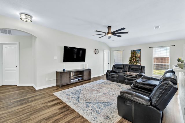 8201 Steel Dust Drive, Fort Worth, TX 76179