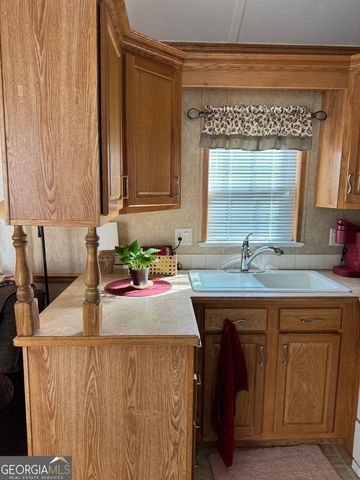88 Canyon Pass Road, Cleveland, GA 30528