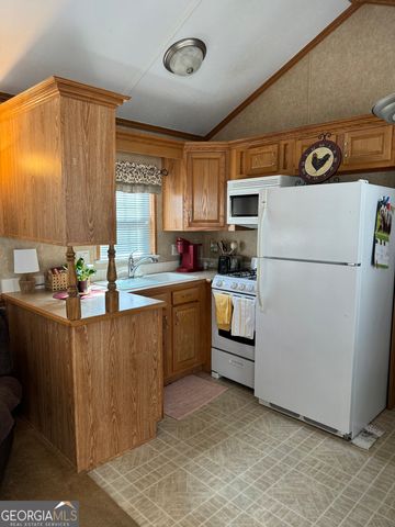 88 Canyon Pass Road, Cleveland, GA 30528