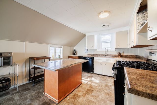 489 Lake Front, Irondequoit, NY 14617
