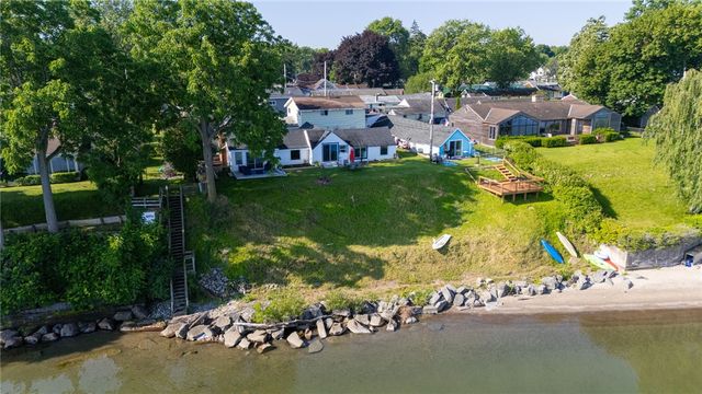 489 Lake Front, Irondequoit, NY 14617