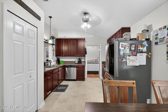 15174 BAREBACK Drive, Jacksonville, FL 32234