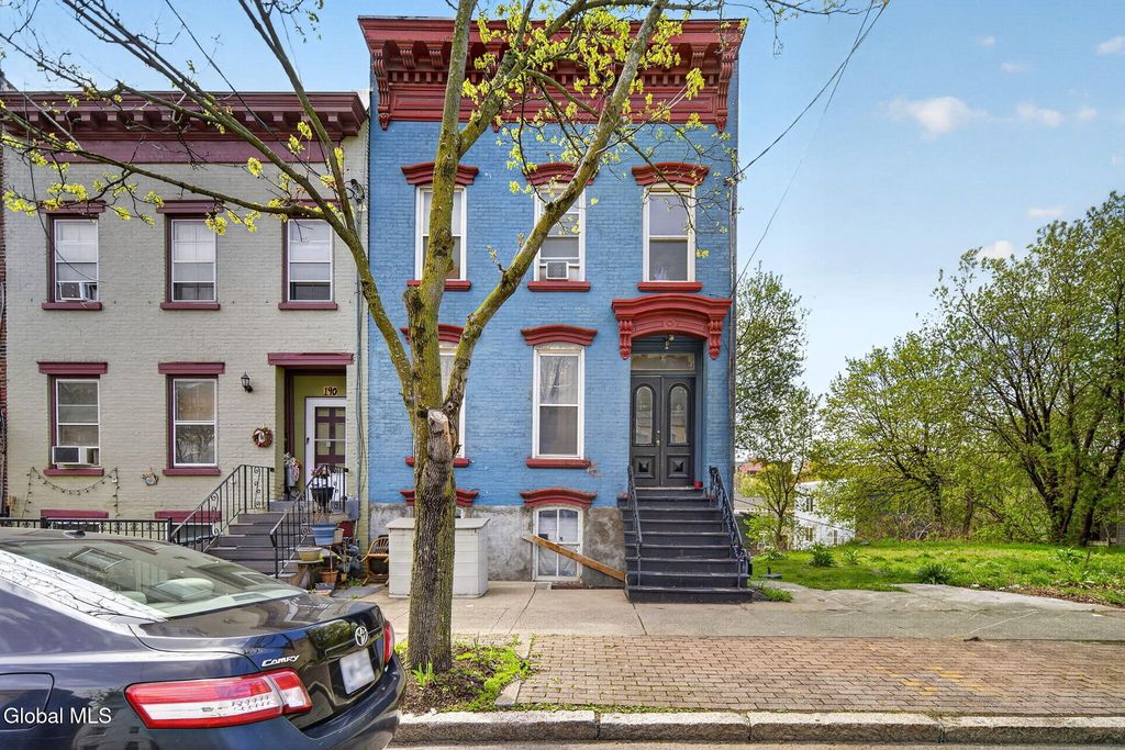 192 Clinton Avenue, Albany, NY 12210
