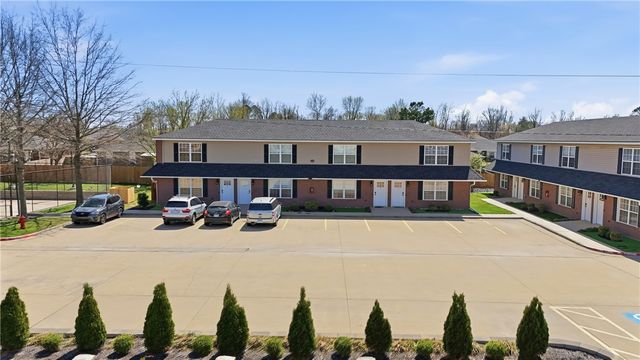 2404 SE Jayel Terrace 3, Bentonville, AR 72712