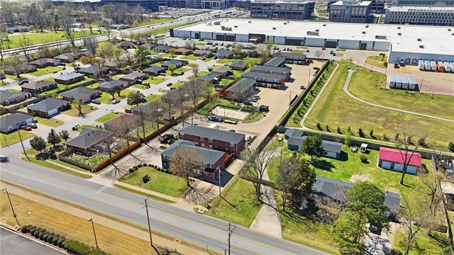 2404 SE Jayel Terrace 3, Bentonville, AR 72712