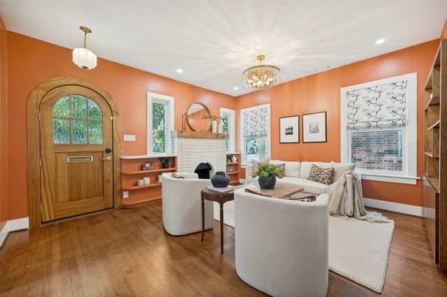 5211 Goodwin Avenue, Dallas, TX 75206
