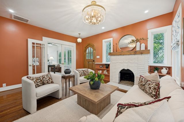 5211 Goodwin Avenue, Dallas, TX 75206