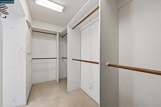 20 Donald Dr, Orinda, CA 94563