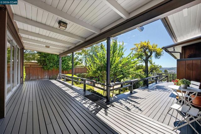 20 Donald Dr, Orinda, CA 94563