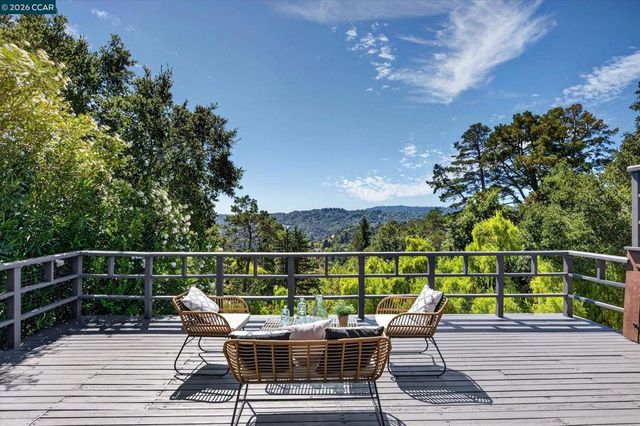 20 Donald Dr, Orinda, CA 94563