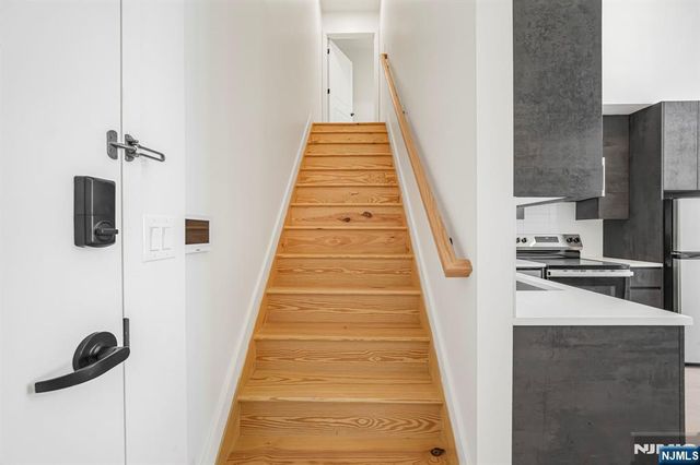 1 Mallory 506, Jersey City, NJ 07305