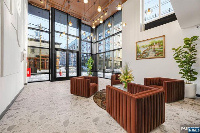 1 Mallory 506, Jersey City, NJ 07305