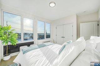 1 Mallory 506, Jersey City, NJ 07305