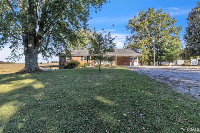 11166 N SR 161, Dale, IN 47523