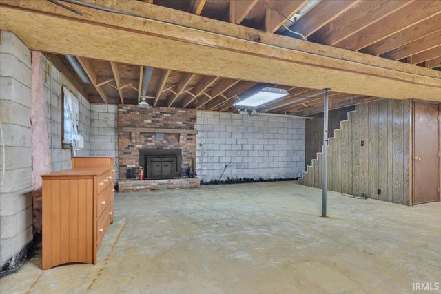 11166 N SR 161, Dale, IN 47523