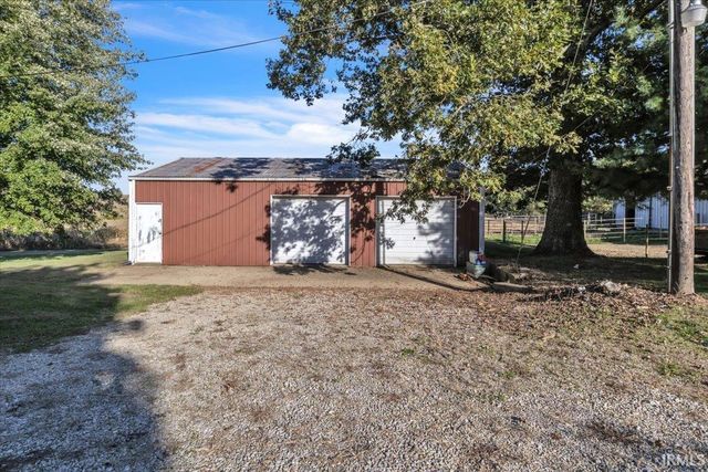 11166 N SR 161, Dale, IN 47523
