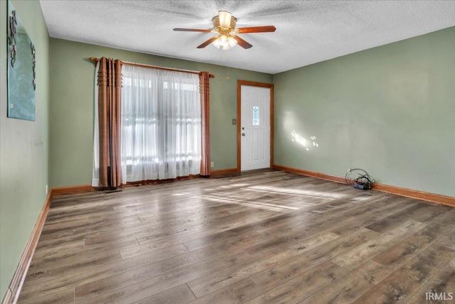 11166 N SR 161, Dale, IN 47523