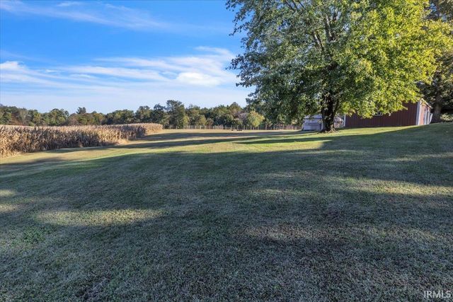 11166 N SR 161, Dale, IN 47523