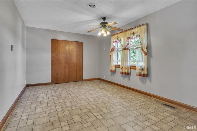 11166 N SR 161, Dale, IN 47523