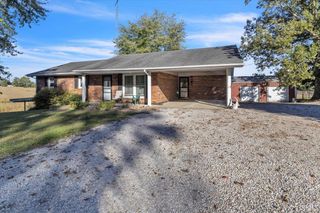 11166 N SR 161, Dale, IN 47523