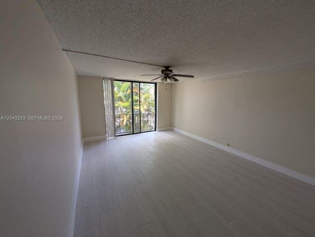 3680 Inverrary Dr 2M, Lauderhill, FL 33319